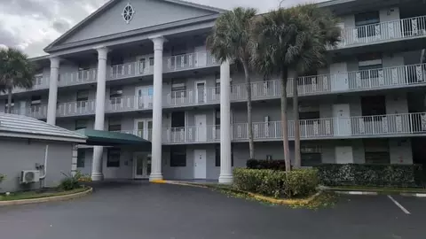 1506 Whitehall Dr #203, Davie, FL 33324