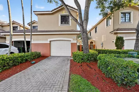 3932 Mango, Weston, FL 33332