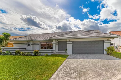 6071 Sunberry, Boynton Beach, FL 33437