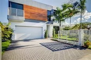 1400 NE 6th St, Fort Lauderdale, FL 33304