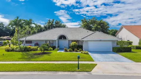 10180 Silver Lk, Boca Raton, FL 33428