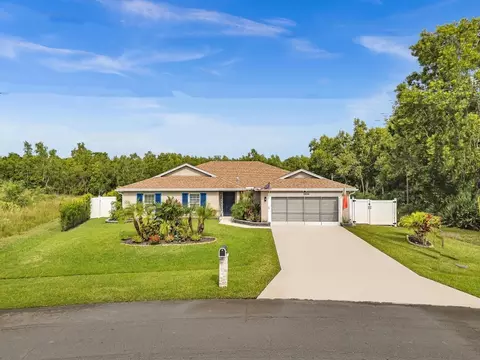 5856 NW Cullom, Port Saint Lucie, FL 34986