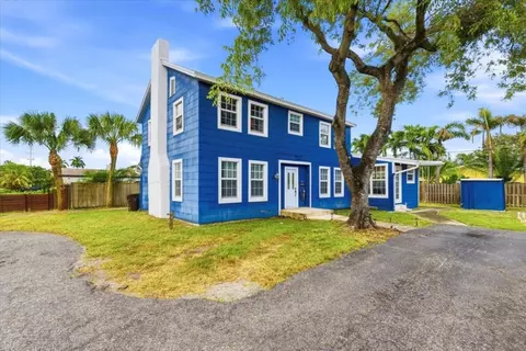 819 Lytle St, West Palm Beach, FL 33405