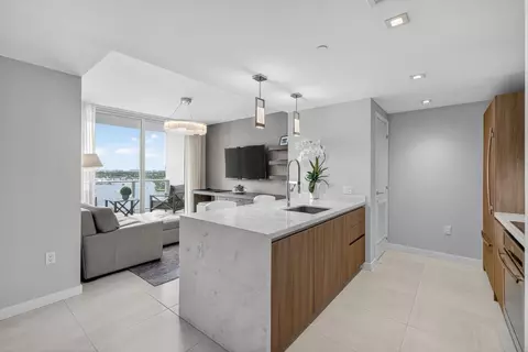 401 N Birch Rd #1103, Fort Lauderdale, FL 33304