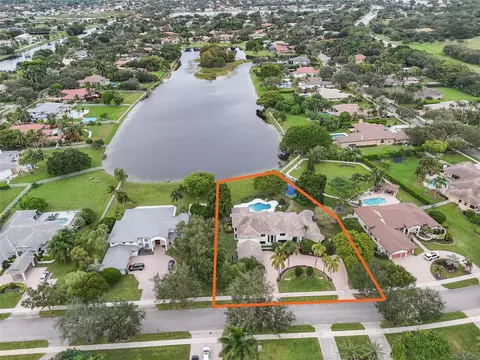 10303 SW 26th St, Davie, FL 33324