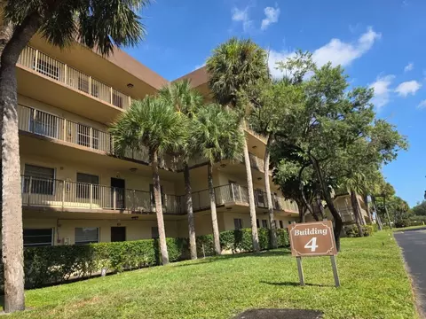 Undisclosed, Lauderdale Lakes, FL 33319