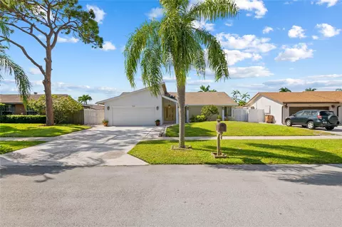 1431 SW 25th, Deerfield Beach, FL 33442