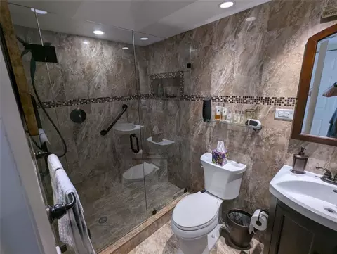1800 N Andrews #9G, Fort Lauderdale, FL 33311