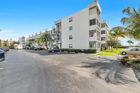 2998 Sunrise Lks #115, Sunrise, FL 33322