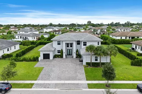 2001 Meadows Dr, Davie, FL 33324