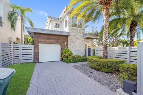 743 NE 17th, Fort Lauderdale, FL 33304