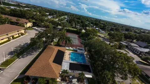 400 18th St, Vero Beach, FL 32960