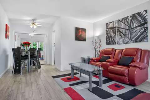 418 S Cypress Rd #110, Pompano Beach, FL 33060