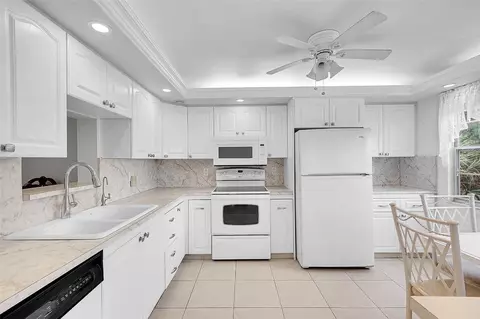 2302 Lucaya #O3, Coconut Creek, FL 33066