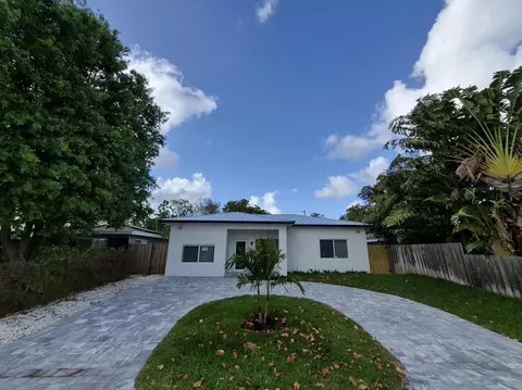 111 NE 45 St, Oakland Park, FL 33334