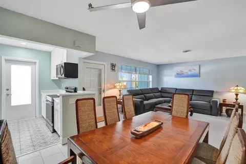 931 SE 9th #13, Pompano Beach, FL 33060
