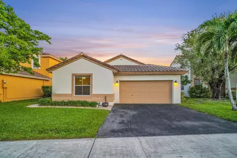18510 NW 22nd, Pembroke Pines, FL 33029