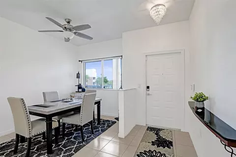 7623 Southampton Ter #302, Tamarac, FL 33321