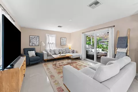 1401 NE 5th, Fort Lauderdale, FL 33304