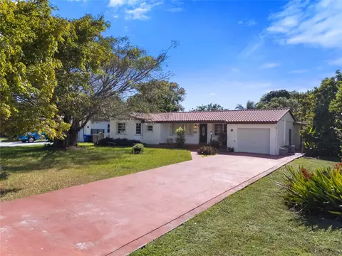 2642 Monroe St, Hollywood, FL 33020