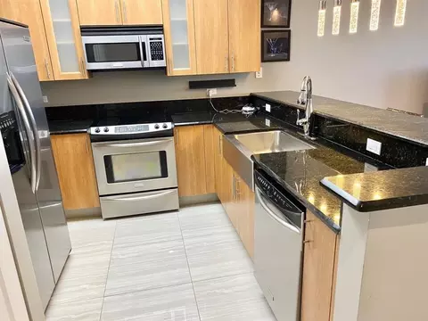 2631 NE 14th #302, Wilton Manors, FL 33334