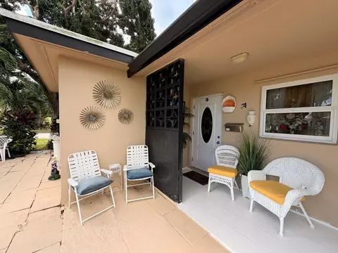 855 N Delray #A, Delray Beach, FL 33445
