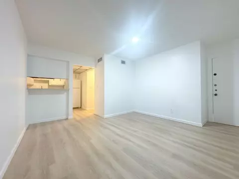 4211 NW 19th St #193, Lauderhill, FL 33313