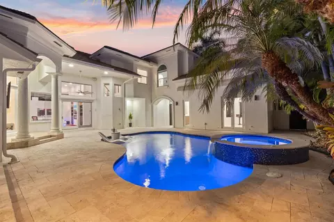 127 Swan Ave, Plantation, FL 33324