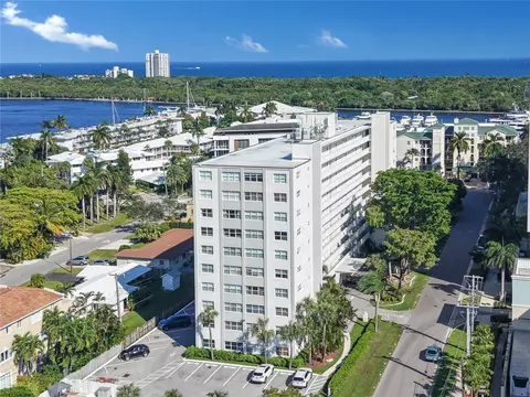 2555 NE 11th St #804, Fort Lauderdale, FL 33304