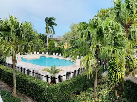 5162 NE 6th #324, Oakland Park, FL 33334