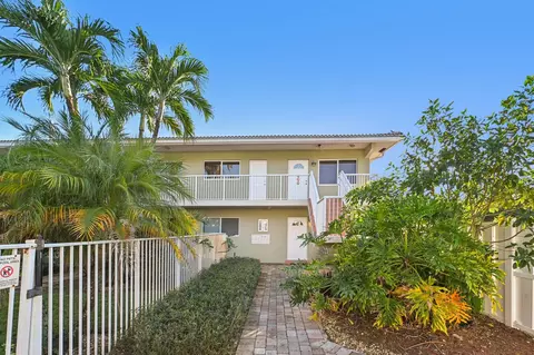 1424 Holly Heights Dr #1, Fort Lauderdale, FL 33304