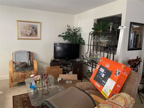 242 Flanders F #242, Delray Beach, FL 33484
