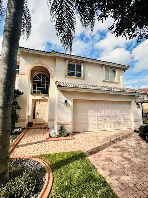 5522 NW 125th Ter, Coral Springs, FL 33076