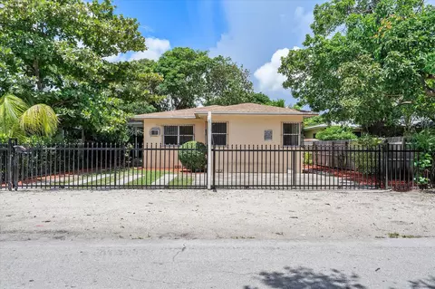 7530 NE 3rd, Miami, FL 33138
