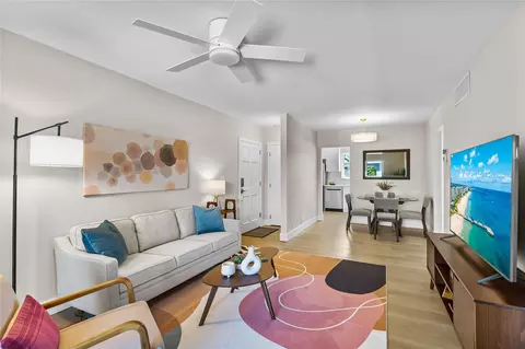 3216 SE 8th St #305, Pompano Beach, FL 33062