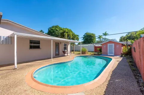 2016 SW 37th Ave, Fort Lauderdale, FL 33312