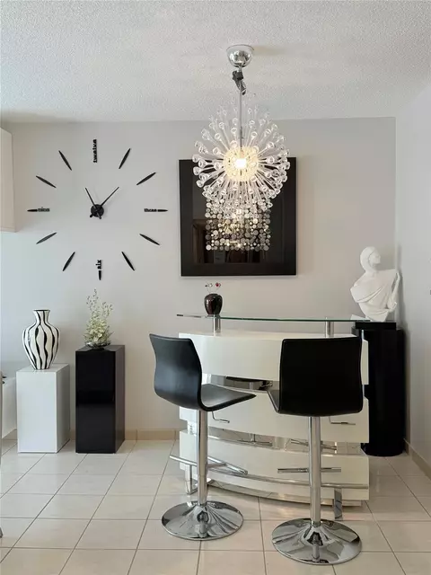 5171 W Oakland Park Blvd #312, Lauderdale Lakes, FL 33313