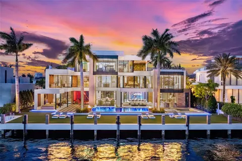 2406 Laguna Dr, Fort Lauderdale, FL 33316