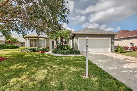 5250 E 1st Sq, Vero Beach, FL 32968