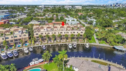 2254 SE 7th St, Pompano Beach, FL 33062