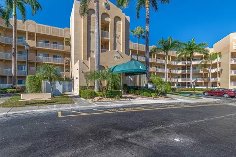 7739 Southampton #411, Tamarac, FL 33321