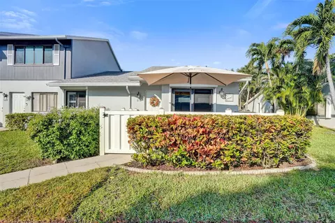 2641 Gately #510, West Palm Beach, FL 33415