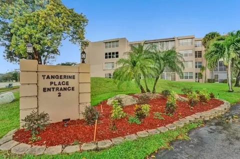 9480 Tangerine #306, Davie, FL 33324