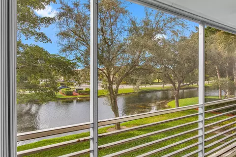 2006 Granada Dr #N2, Coconut Creek, FL 33066