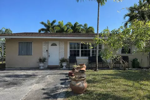 500 NE 59th St, Oakland Park, FL 33334
