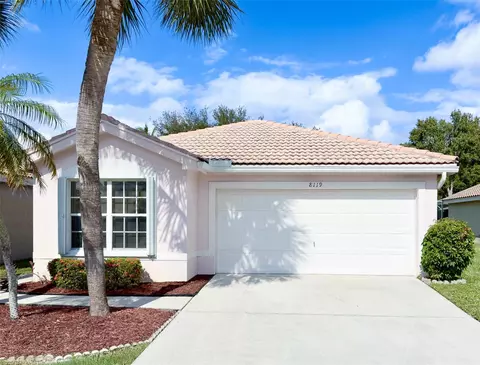 8119 Tortuga Ln, Boynton Beach, FL 33436