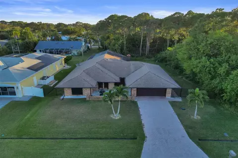 766 SE Cavern Ave, Port Saint Lucie, FL 34983