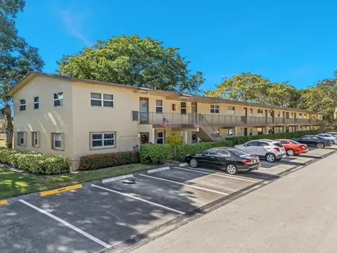 7390 NW 1st St #104, Margate, FL 33063