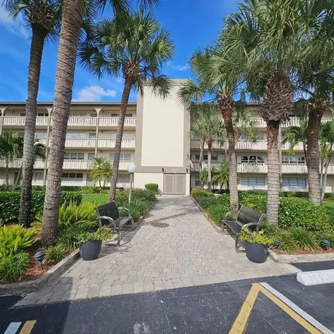 4701 Martinique #H4, Coconut Creek, FL 33066