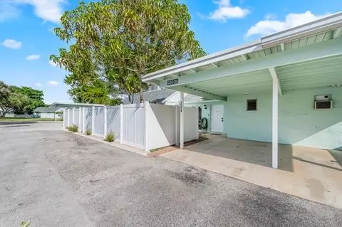 9302 SW 5th St #B, Boca Raton, FL 33428